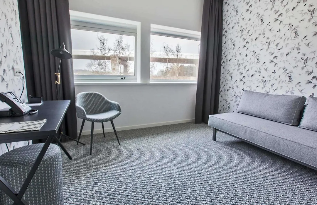Ibis Styles Amsterdam Airport-1